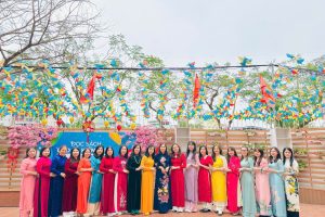 TRƯỜNG TIỂU HỌC PHẠM TU HƯỞNG ỨNG TUẦN LỄ ÁO DÀI